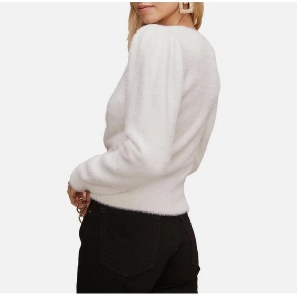 ASTR THE LABEL CROP IVORY FUZZY SQUARE NECK SWEATER COZY WINTER SIZE M - Picture 2 of 7